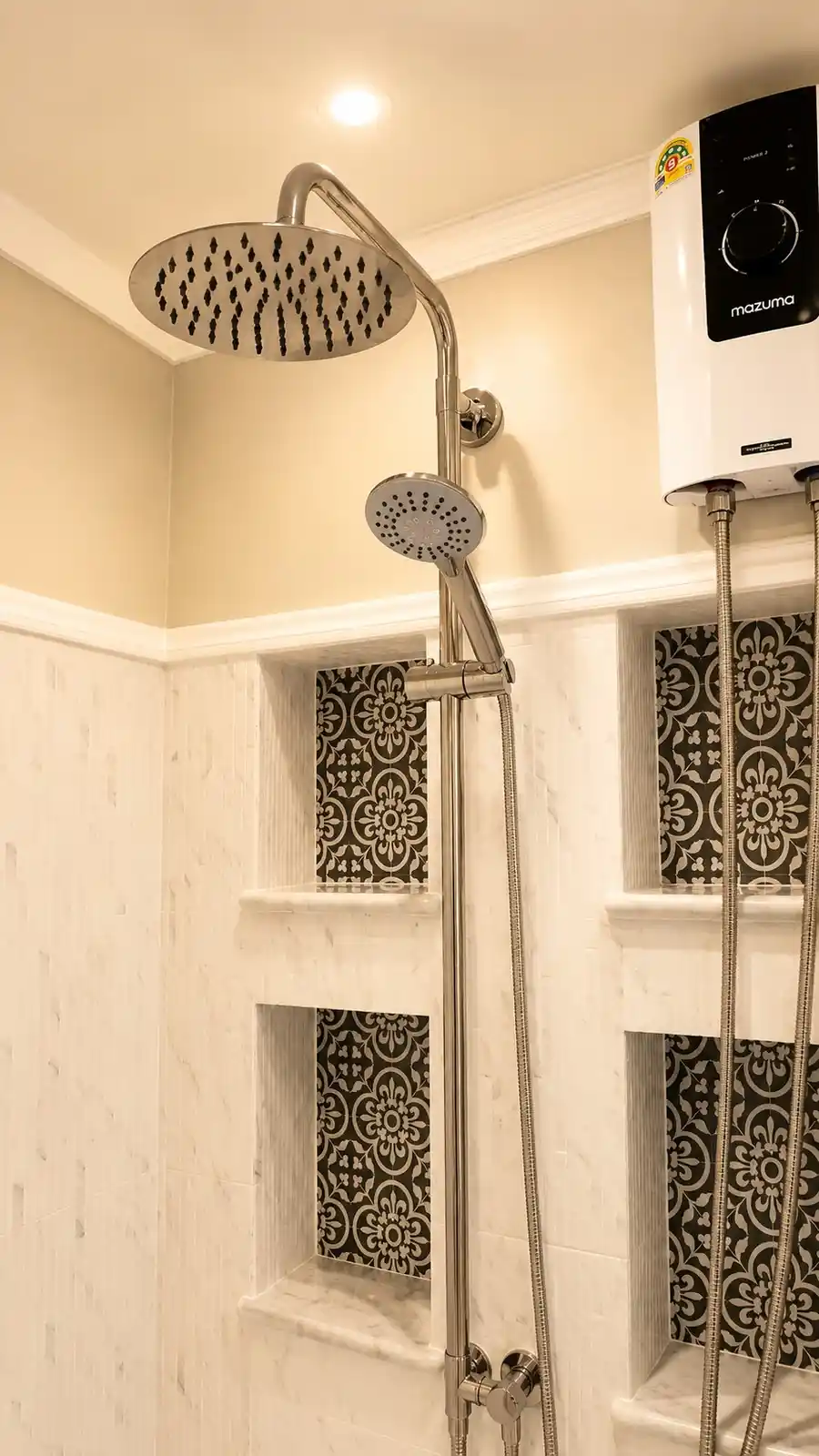 Floor 2 — 2nd Bathroom Shower Detail
