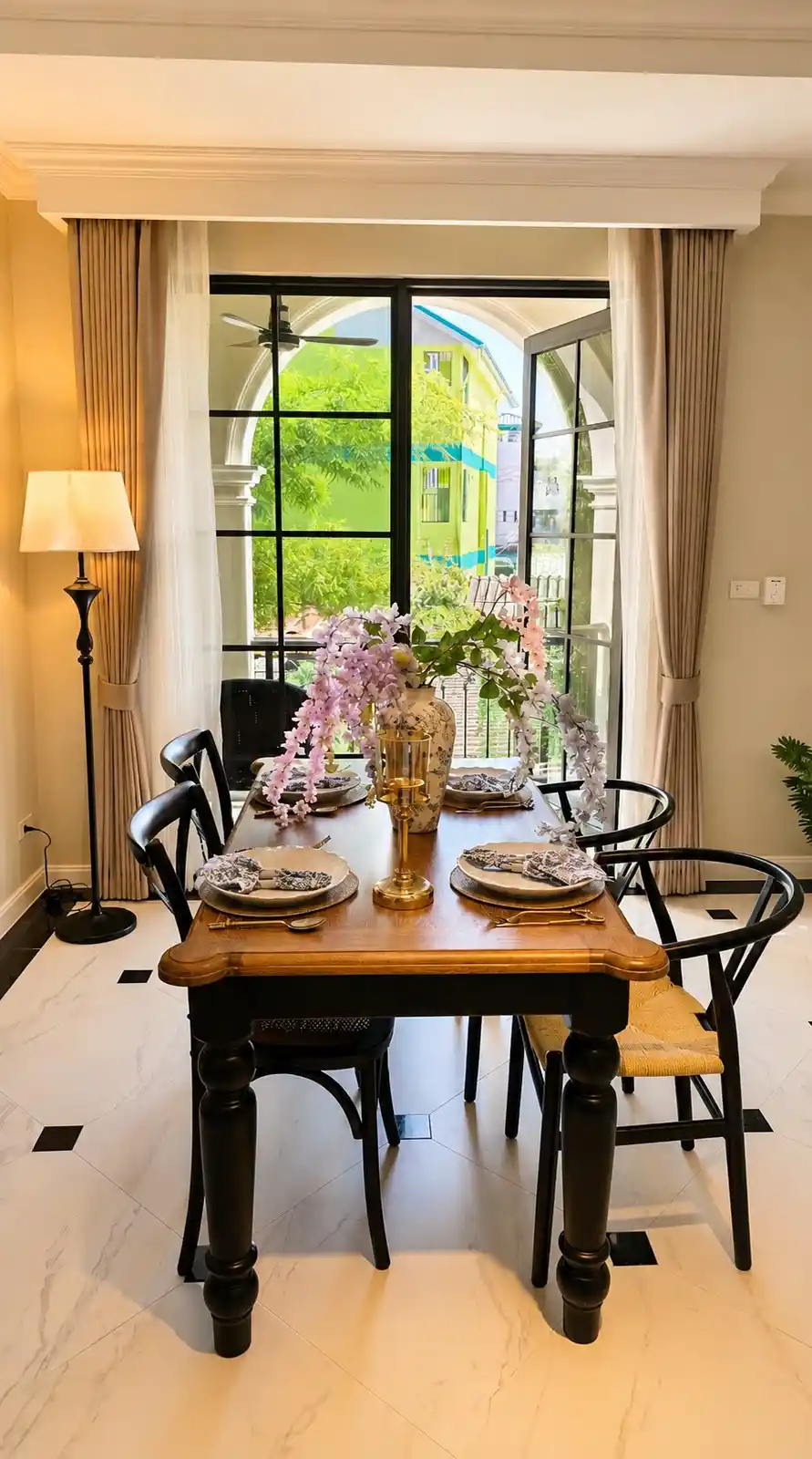 Floor 2 — Dining Area