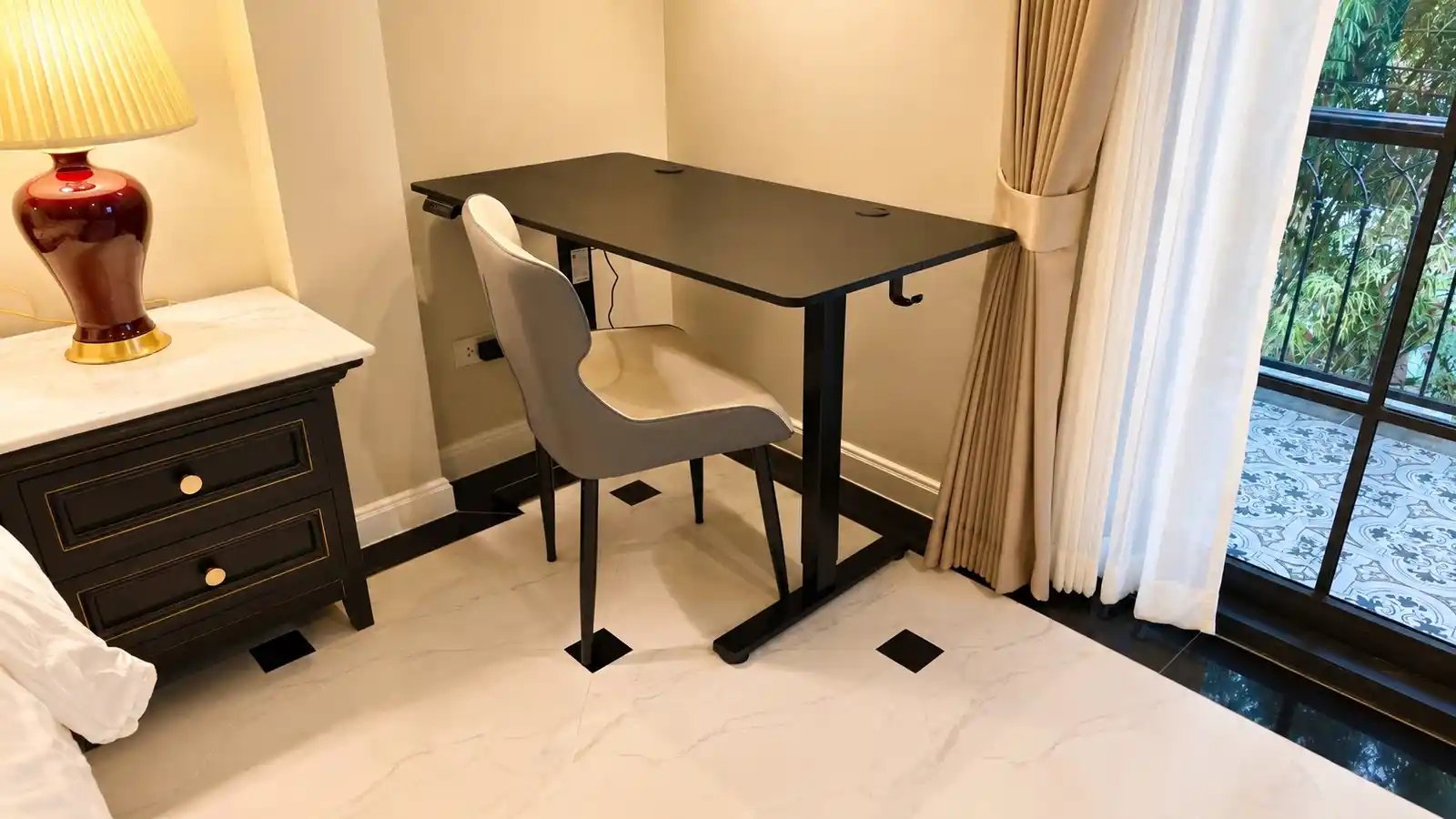 Floor 2 — Work Desk